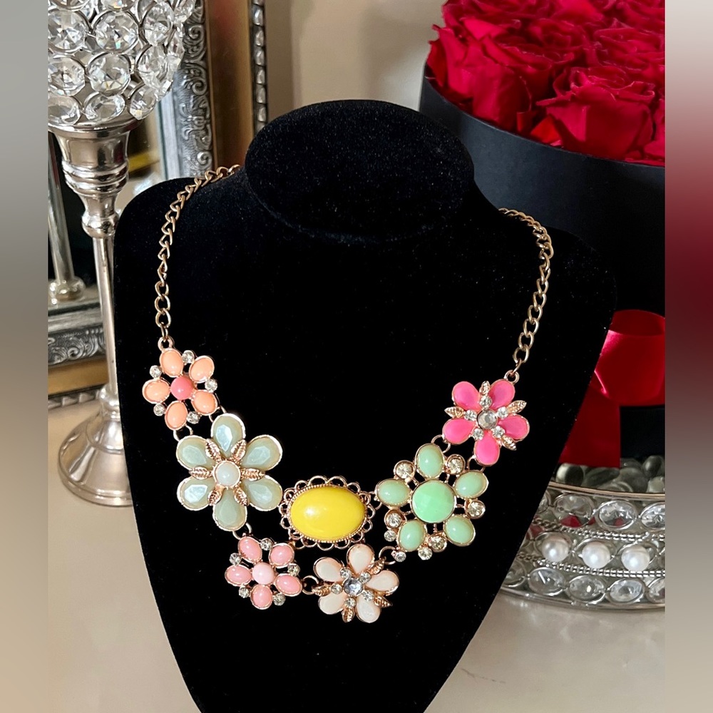Floral Chunky Gold Tone Statement Necklace